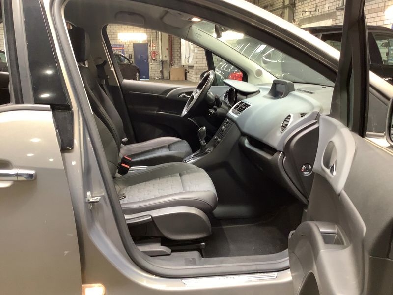 Opel Meriva 1.7 CDTI Innovation 2011 – снимка 16