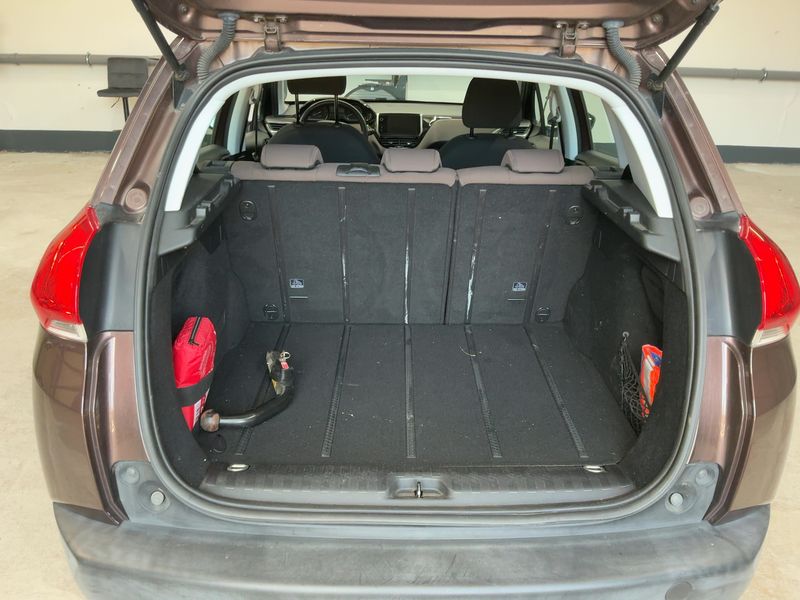 Peugeot 2008 1.6 Active 2015 – снимка 16
