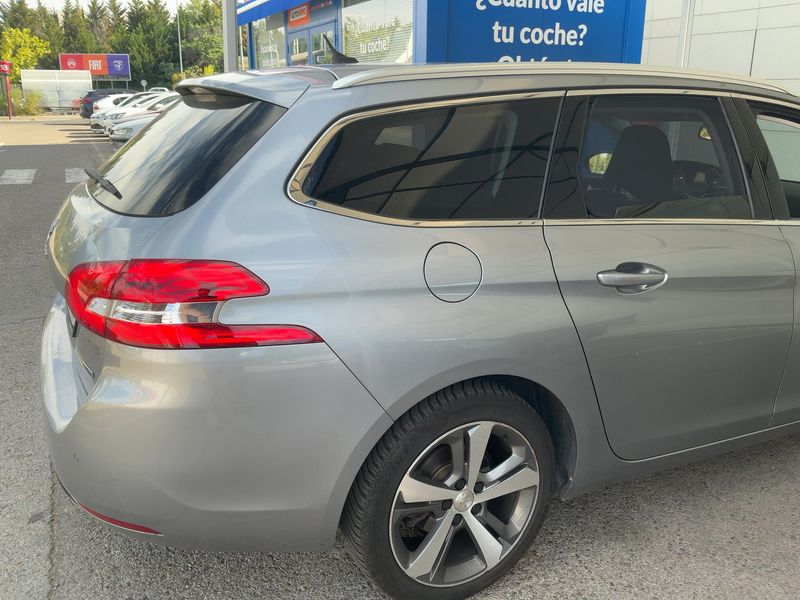 Peugeot 308 1.6 Blue-HDi Allure 2017 – снимка 8
