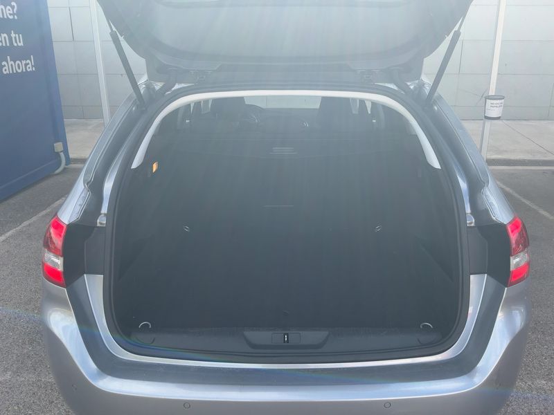 Peugeot 308 1.6 Blue-HDi Allure 2017 – снимка 15