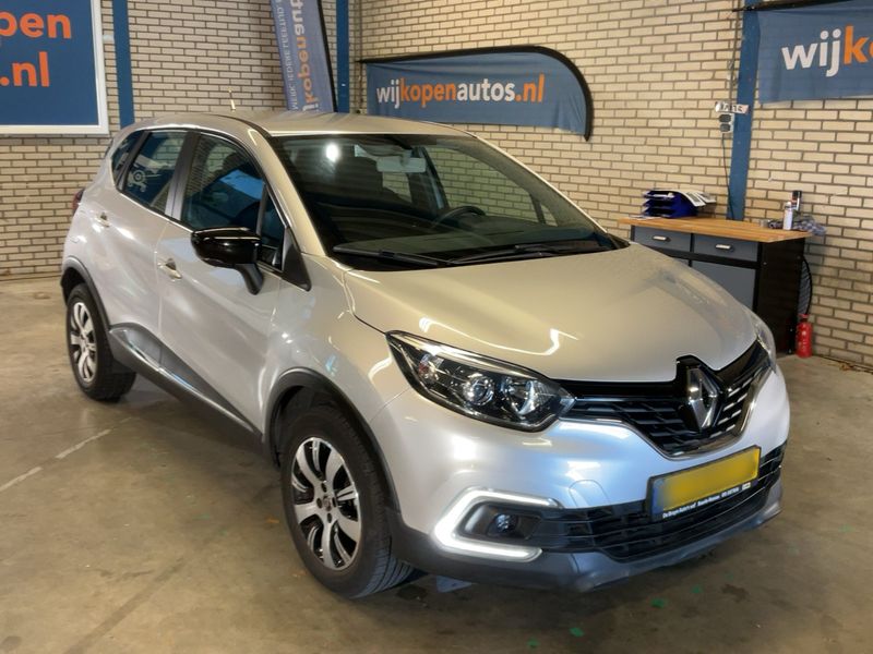 Renault Captur 0.9 TCe Life 2017 – снимка 12