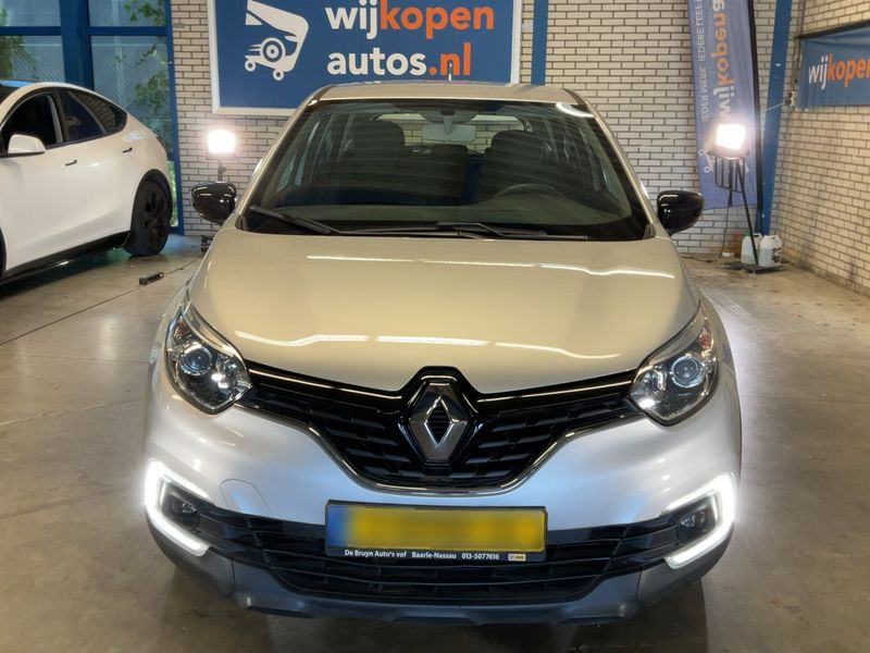 Renault Captur 0.9 TCe Life 2017 – снимка 14