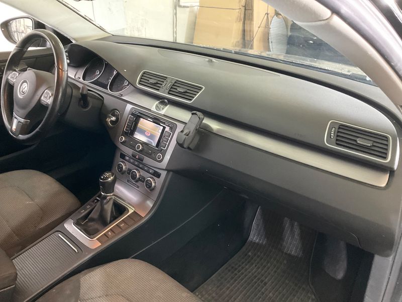 Volkswagen Passat 2.0 TDI Comfortline BlueMotion Tech 2013 – снимка 24