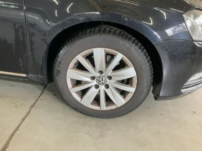 Volkswagen Passat 2.0 TDI Comfortline BlueMotion Tech 2013 – снимка 11