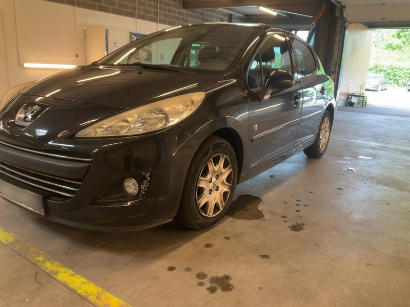 Peugeot 207 1.6 HDi Envy 2011 – снимка 2