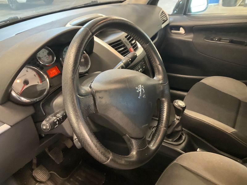 Peugeot 207 1.6 HDi Envy 2011 – снимка 27
