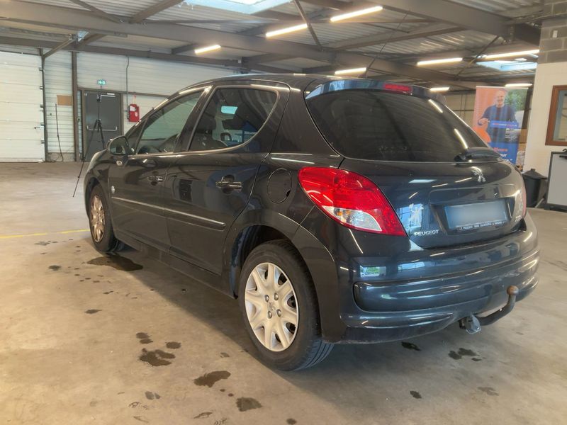 Peugeot 207 1.6 HDi Envy 2011 – снимка 6