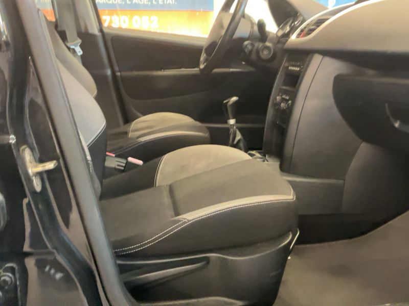 Peugeot 207 1.6 HDi Envy 2011 – снимка 16