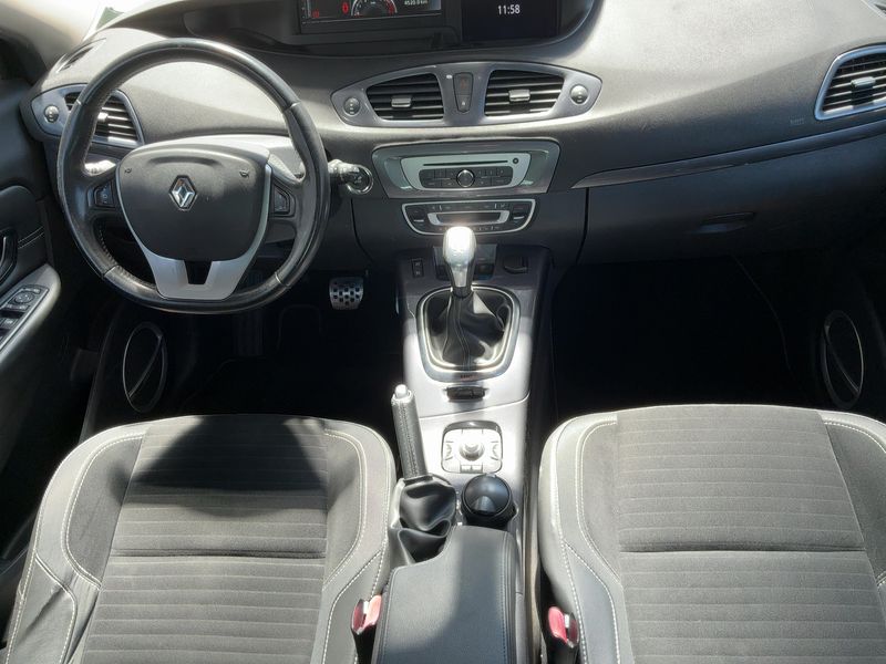 Renault Scenic 1.5 dCi Xmod BOSE Edition 2015 – снимка 17