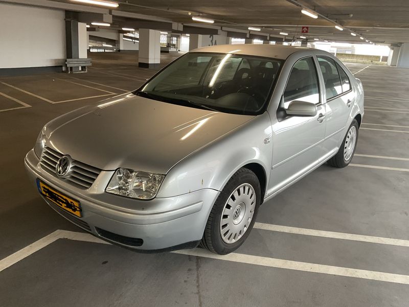 Volkswagen Bora 2.0 Comfortline 2002 – снимка 1