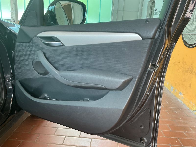 BMW X1 xDrive 20d 2011 – снимка 25