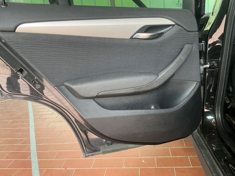 BMW X1 xDrive 20d 2011 – снимка 27