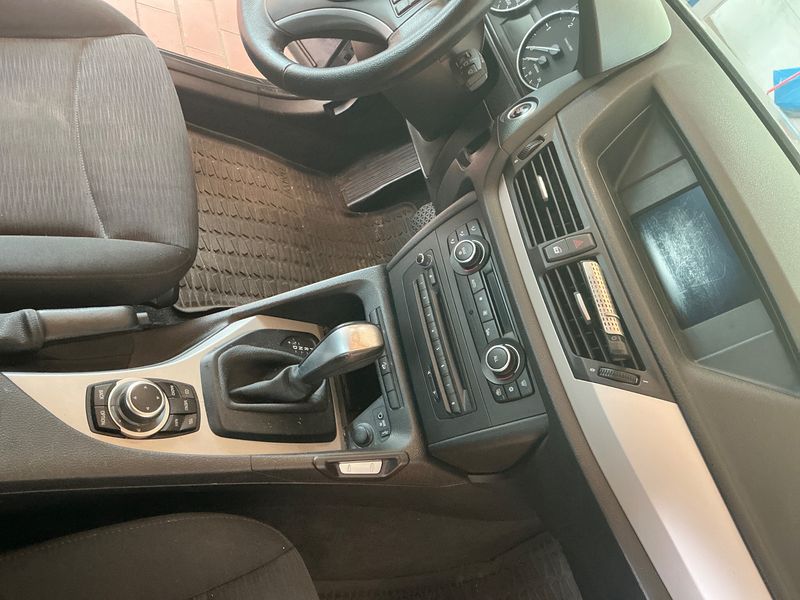 BMW X1 xDrive 20d 2011 – снимка 31