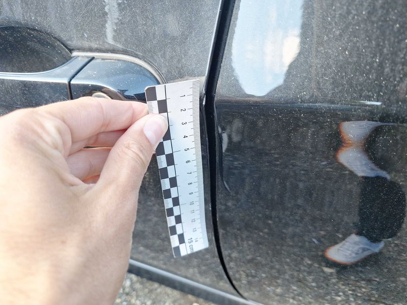 BMW 3er 318d 2010 – снимка 27