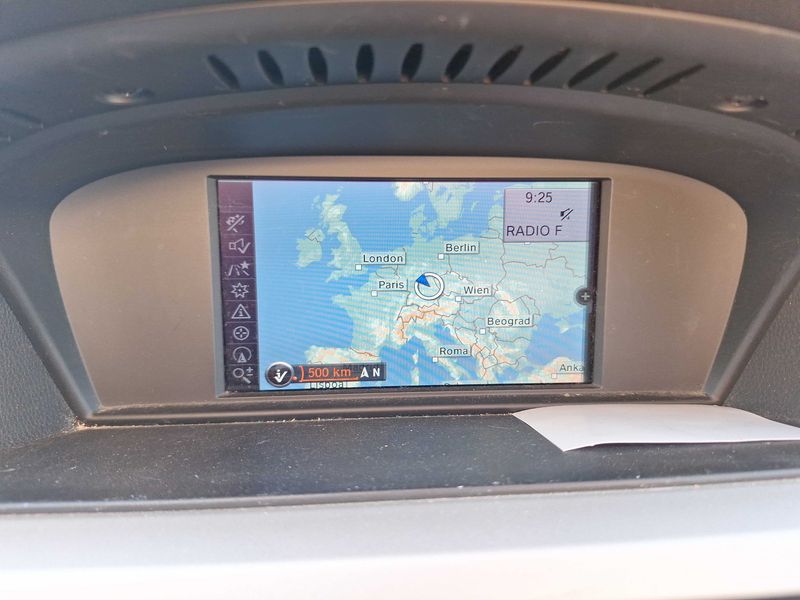 BMW 3er 318d 2010 – снимка 13