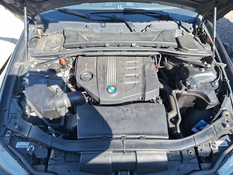 BMW 3er 318d 2010 – снимка 8