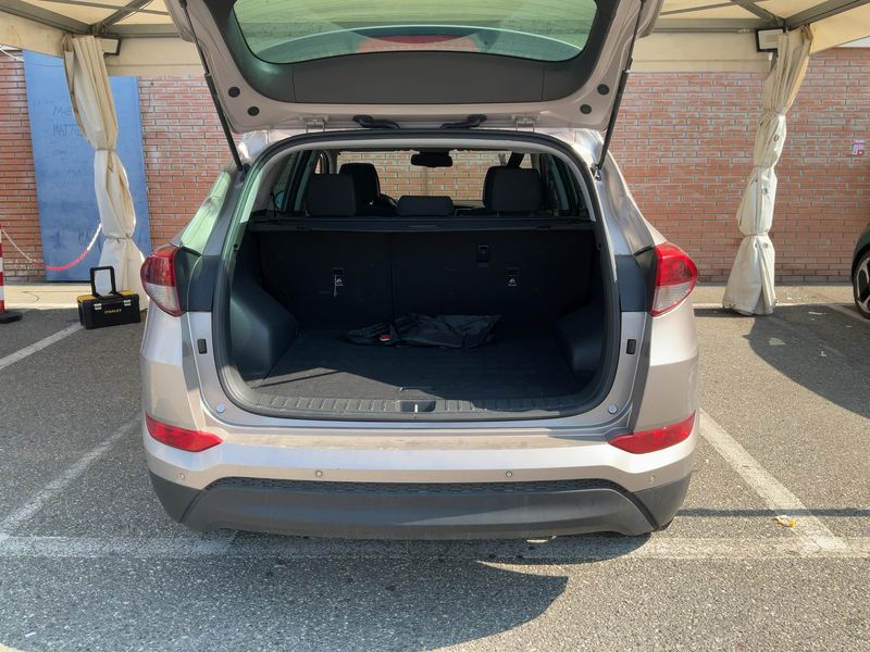 Hyundai Tucson 1.7 CRDi Sound Edition ISG 2WD 2018 – снимка 15