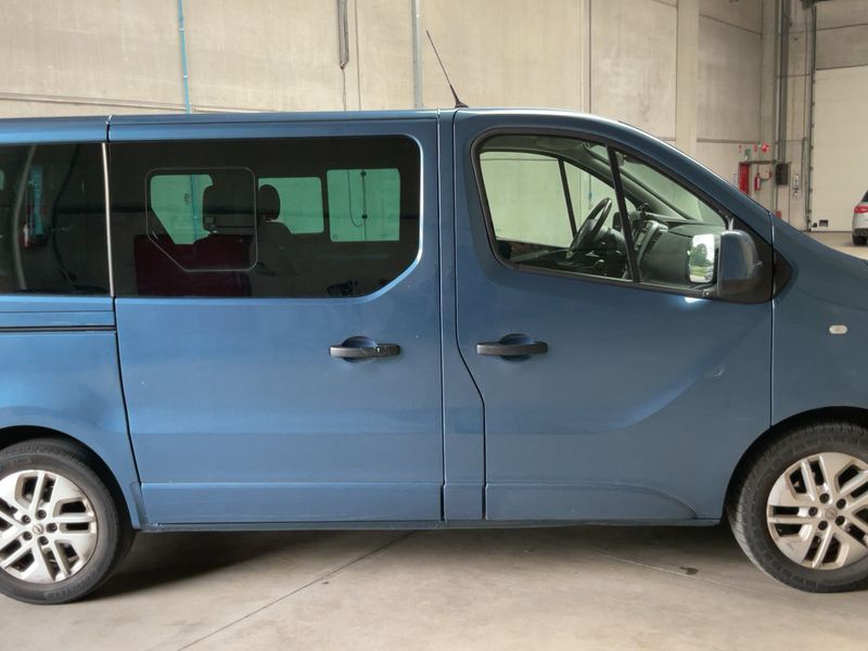 Opel Vivaro 1.6 CDTI Biturbo Combi L1H1 2,7t 2017 – снимка 10
