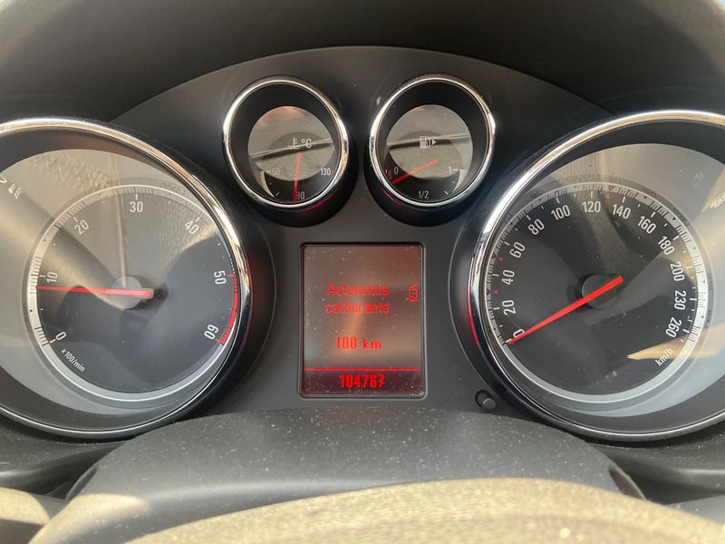 Opel Insignia Sports Tourer 2.0 CDTI Cosmo 2009 – снимка 4