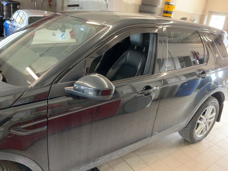Land Rover Discovery Sport 2.0 Td4 SE AWD 2019 – снимка 4