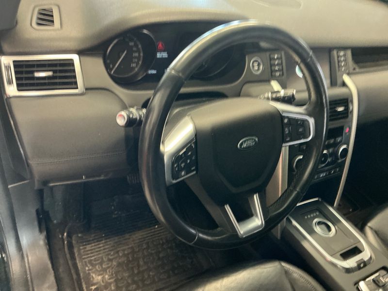 Land Rover Discovery Sport 2.0 Td4 SE AWD 2019 – снимка 31