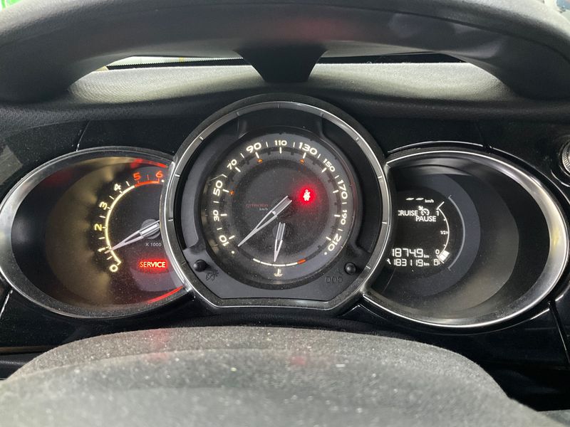 Citroen DS3 1.6 HDi SoChic 2015 – снимка 18