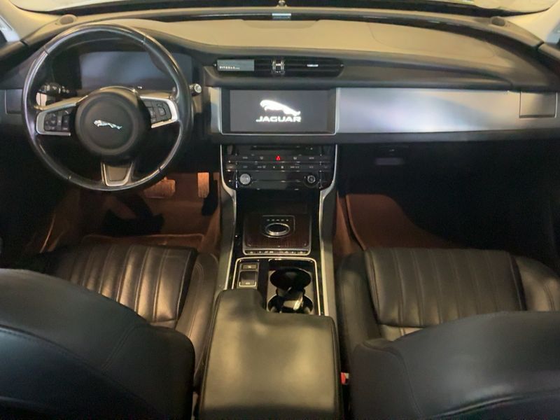 Jaguar XF 25d Portfolio AWD 2017 – снимка 17