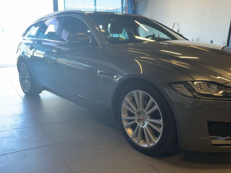 Jaguar XF 25d Portfolio AWD 2017 – снимка 12