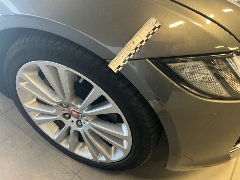 Jaguar XF 25d Portfolio AWD 2017 – снимка 27