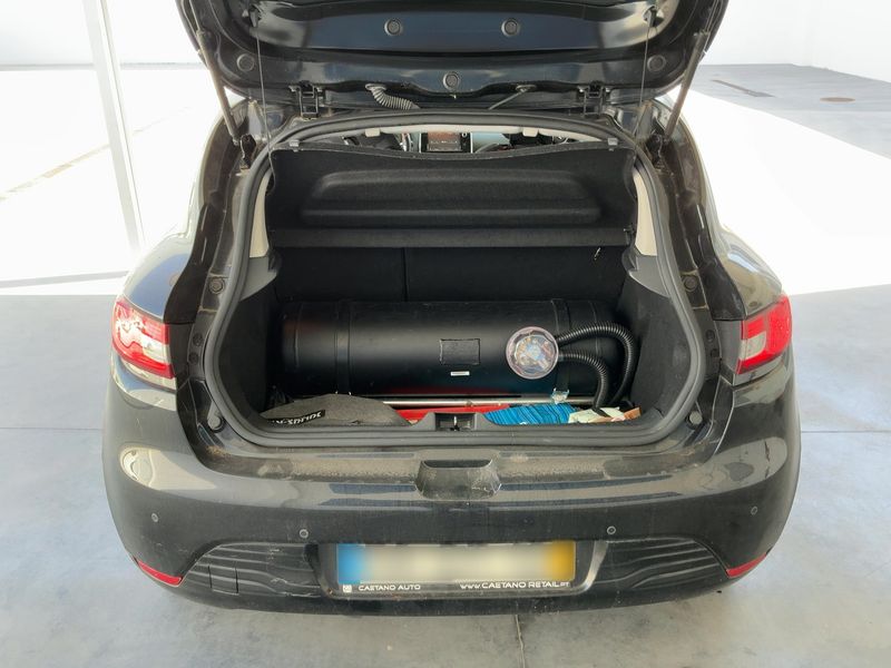 Renault Clio 0.9 Energy Limited 2016 – снимка 15