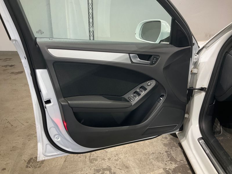 Audi A4 3.0 V6 TFSI quattro S line Sportpaket plus 2014 – снимка 31