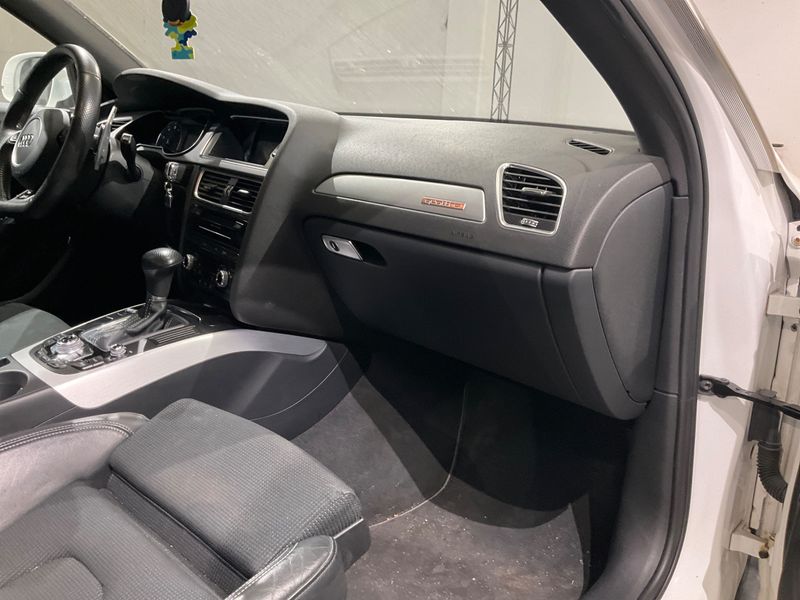 Audi A4 3.0 V6 TFSI quattro S line Sportpaket plus 2014 – снимка 27