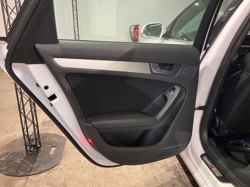 Audi A4 3.0 V6 TFSI quattro S line Sportpaket plus 2014 – снимка 30