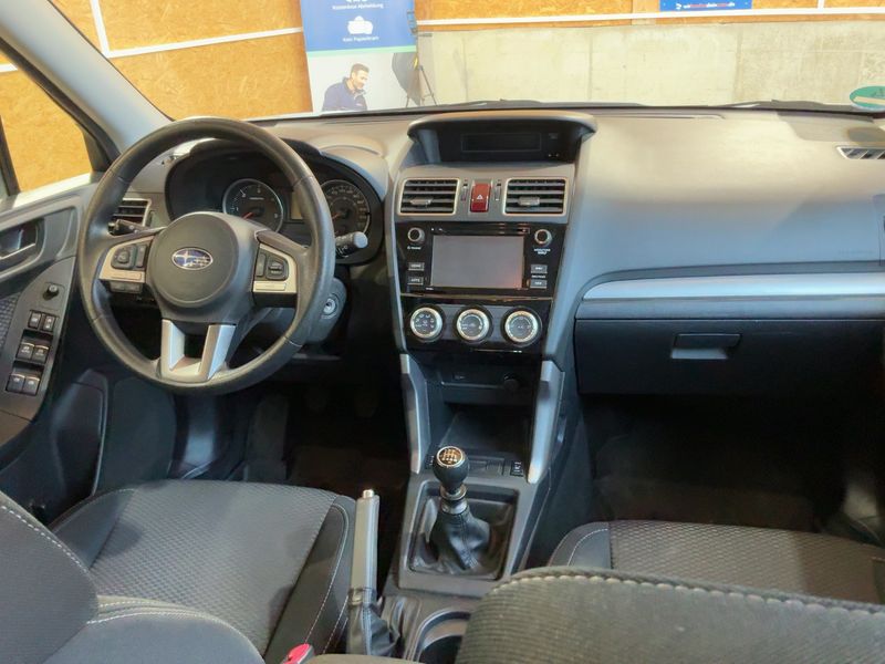 Subaru Forester 2.0 Diesel Active 2017 – снимка 17