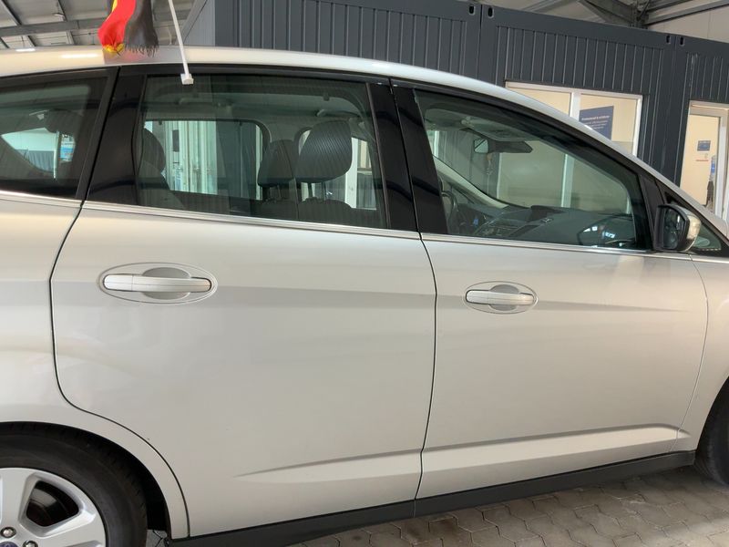 Ford C-Max 1.6 TDCi Titanium 2015 – снимка 10