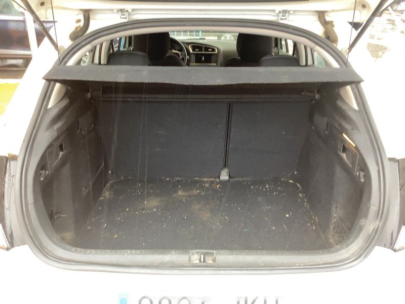Citroen C4 1.6 Blue-HDi Feel Edition 2015 – снимка 15