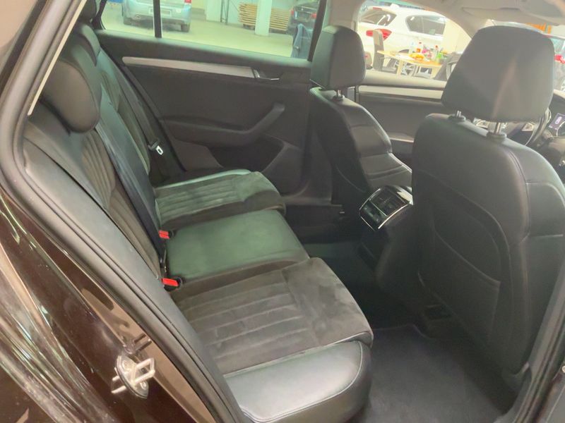 Skoda Superb 2.0 TDI Style 4x4 2015 – снимка 20