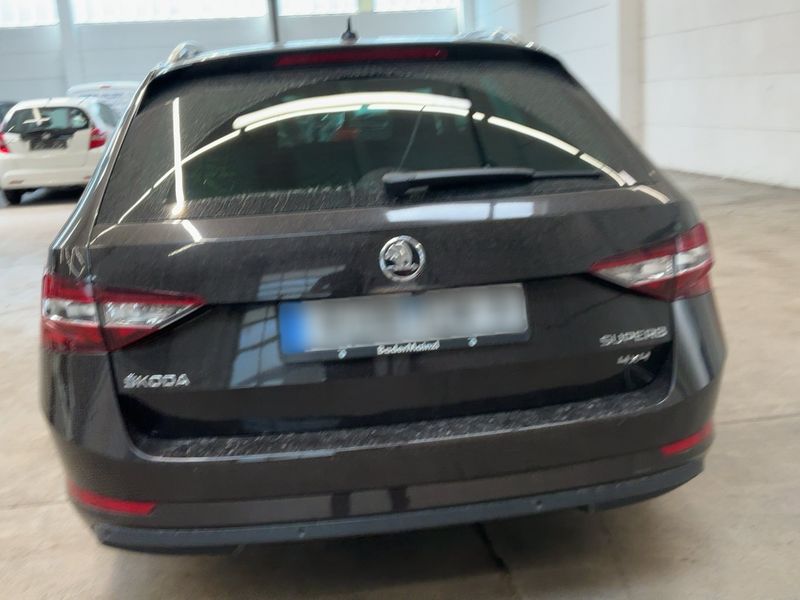 Skoda Superb 2.0 TDI Style 4x4 2015 – снимка 7