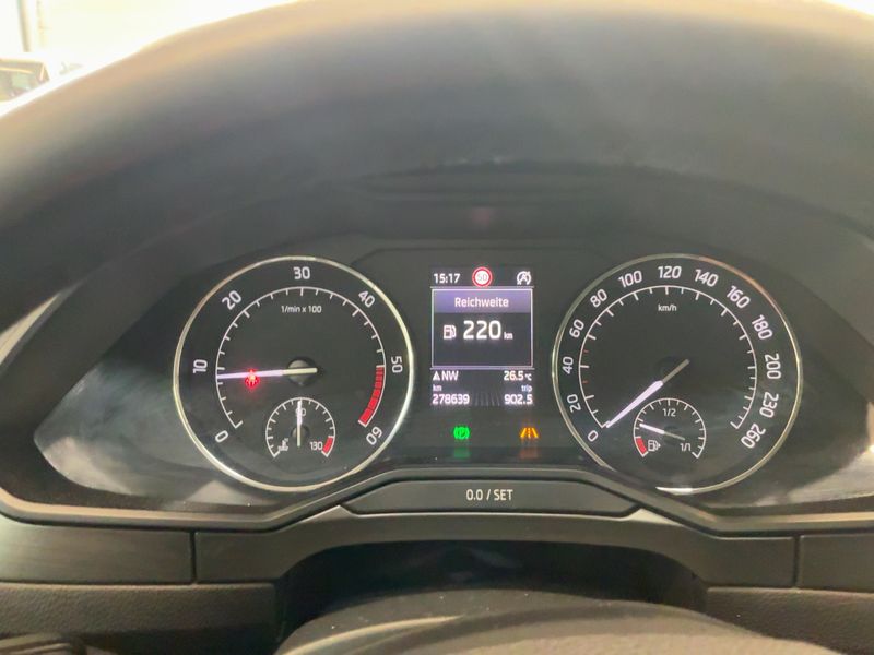 Skoda Superb 2.0 TDI Style 4x4 2015 – снимка 19