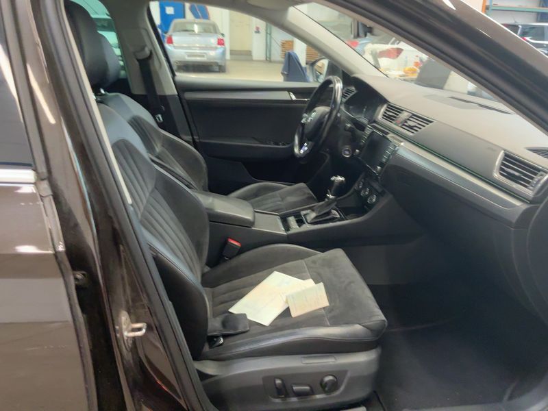 Skoda Superb 2.0 TDI Style 4x4 2015 – снимка 17