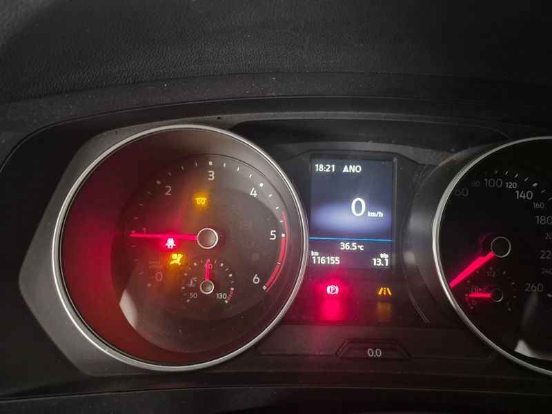 Volkswagen Tiguan 1.6 TDI Business BlueMotion Tech 2018 – снимка 27