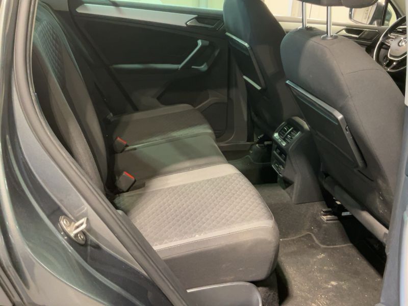 Volkswagen Tiguan 1.6 TDI Business BlueMotion Tech 2018 – снимка 19