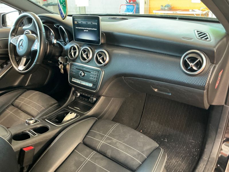 Mercedes-Benz A-Klasse A 200 CDI Urban 2017 – снимка 24