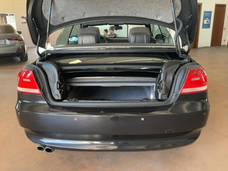 BMW 3er 330d 2008 – снимка 15