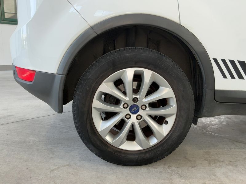 Ford Kuga 2.0 TDCi Titanium 2011 – снимка 9