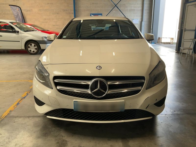 Mercedes-Benz A-Klasse A 180 CDI BlueEfficiency Sensation 2015 – снимка 14