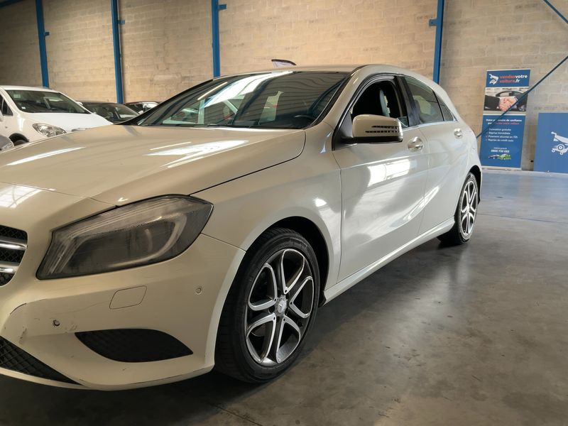 Mercedes-Benz A-Klasse A 180 CDI BlueEfficiency Sensation 2015 – снимка 2