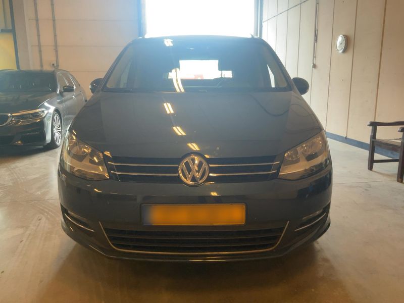 Volkswagen Sharan 2.0 TDI Highline BlueMotion Tech 2016 – снимка 14