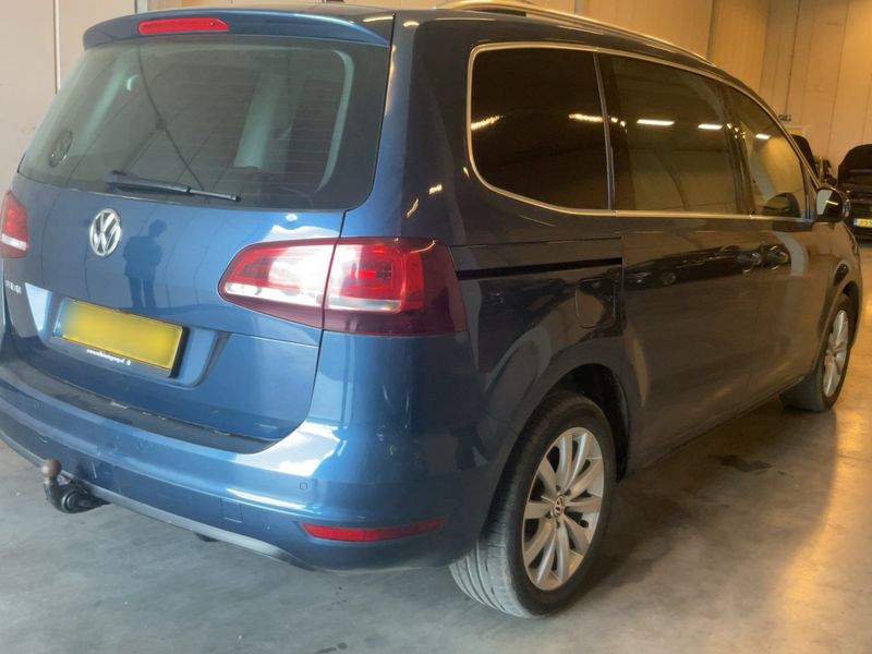 Volkswagen Sharan 2.0 TDI Highline BlueMotion Tech 2016 – снимка 8