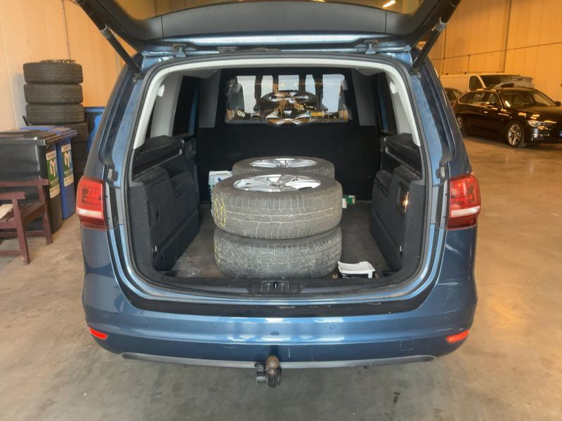 Volkswagen Sharan 2.0 TDI Highline BlueMotion Tech 2016 – снимка 16